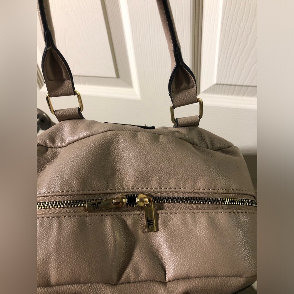 London Fog Backpack - Picture 3 of 5